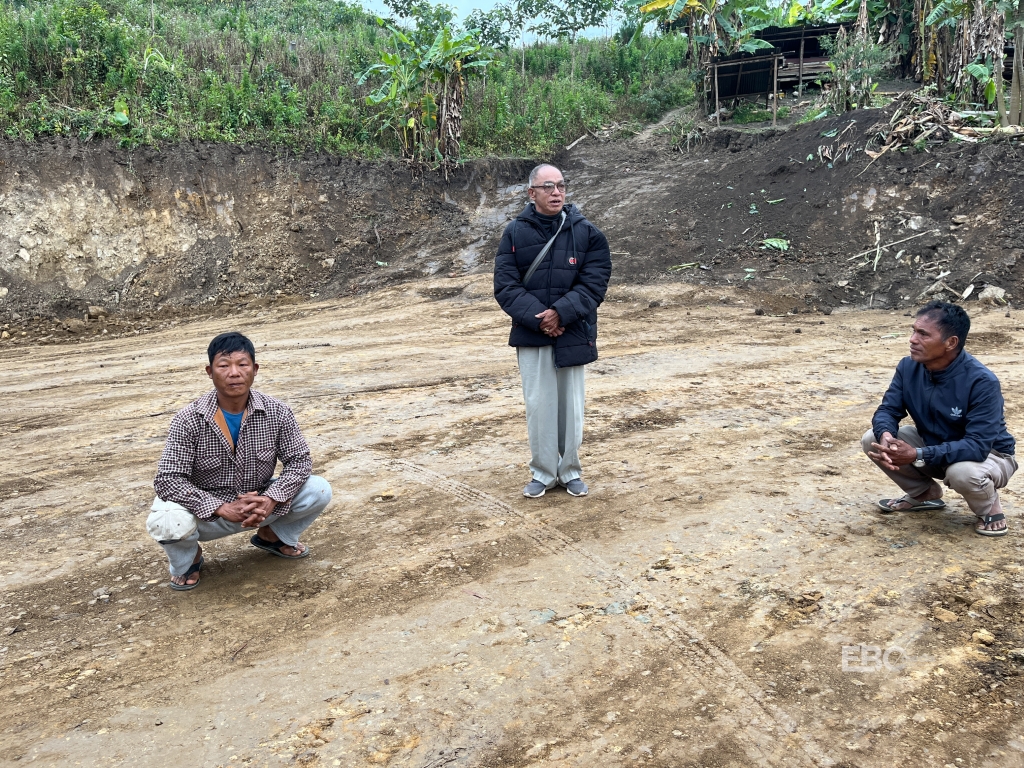 EBCC Lungthul (L) Biakinn suangphum phumna